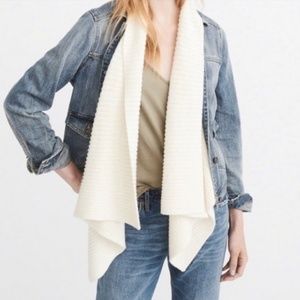 🍁NWOT Abercrombie & Fitch Jean Jacket | Size Small 🍁